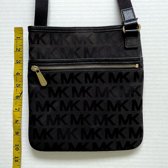 Michael Kors MK Signature Jacquard + Leather Trim Crossbody Shoulder Bag/Purse - Picture 10 of 12